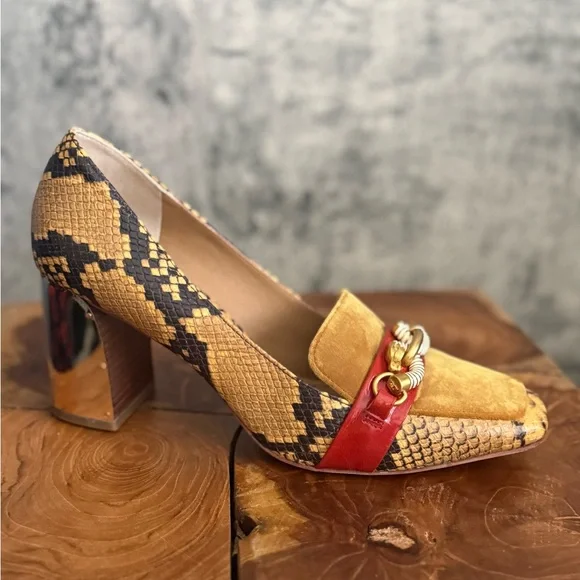TORY BURCH loafers Stylish Snake Print Heels with Gold Accent - Picture 8 of 14